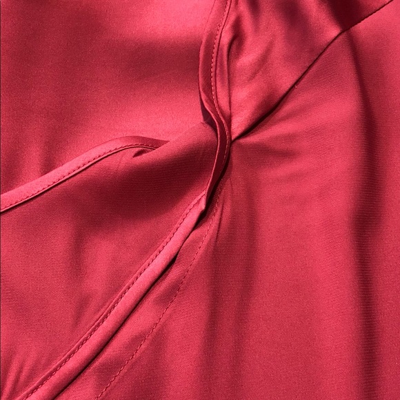 NWOT Express Front Twist Top - Picture 4 of 6